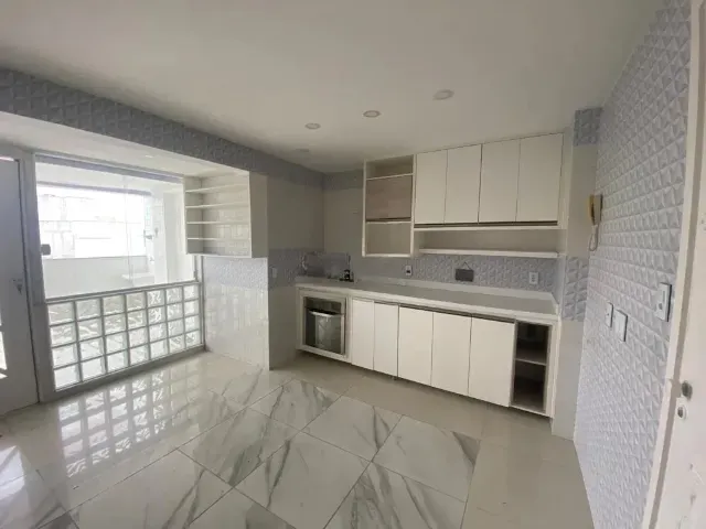 Квартира с 3 спальнями, в доме есть тренажёрный зал — photo 2
