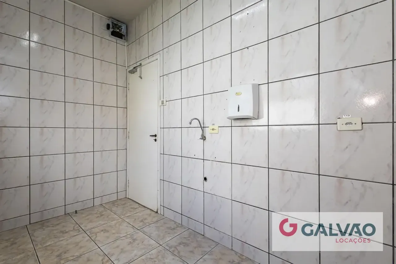 Unfurnished house with 3 bedrooms and 2 bathrooms — photo 11