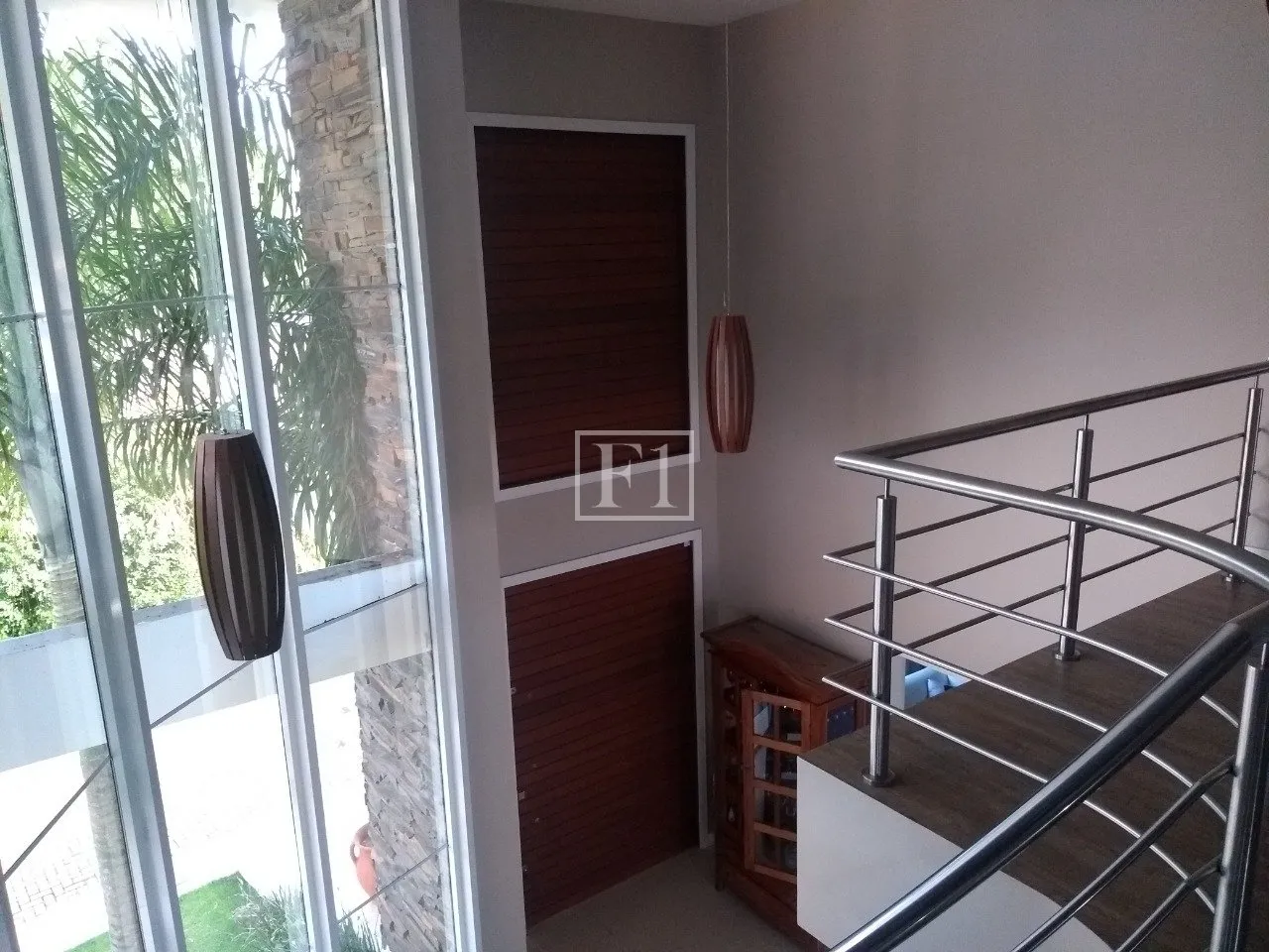 Furnished house, 450 m², with floor-to-ceiling windows — photo 20