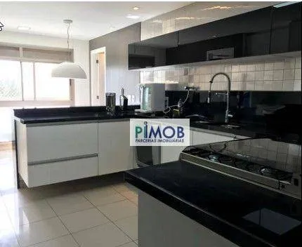 Furnished 4-bedroom apartment with 233 m² — photo 9