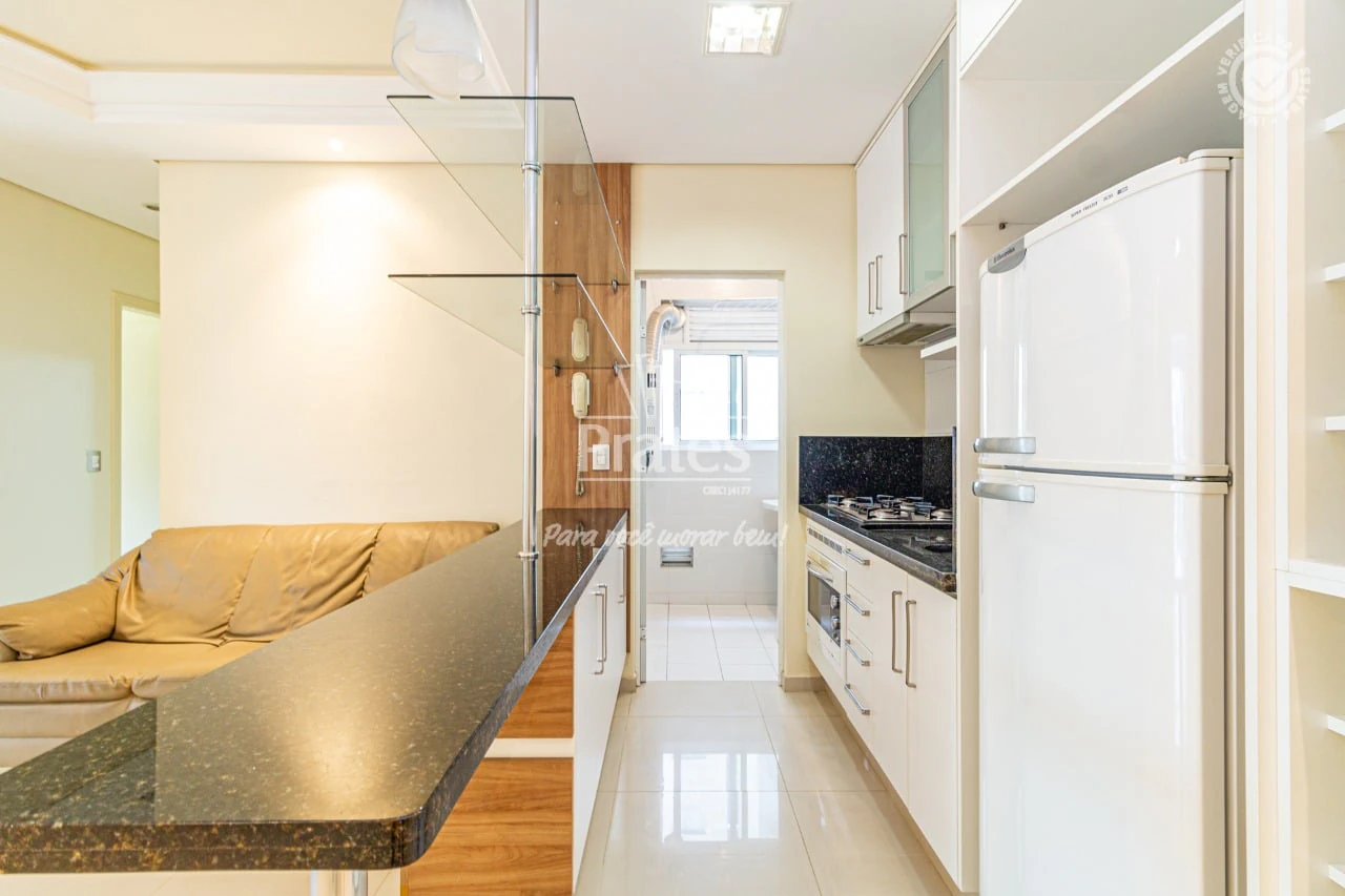 Furnished 2-bedroom apartment with a balcony — photo 8