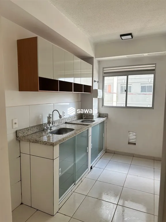 2-bedroom apartment with wood or laminate floors — photo 2