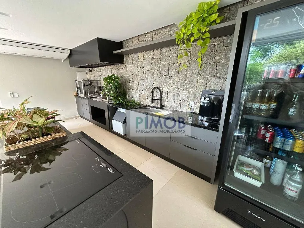 Casa mobiliada com 3 quartos e 5 banheiros, 550 m² — photo 13
