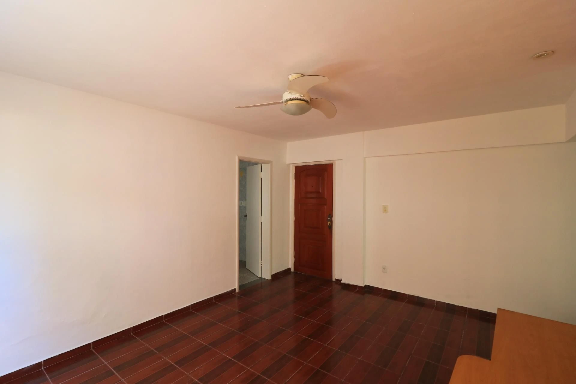 Apartamento sin amueblar de 2 dormitorios con balcón — photo 23