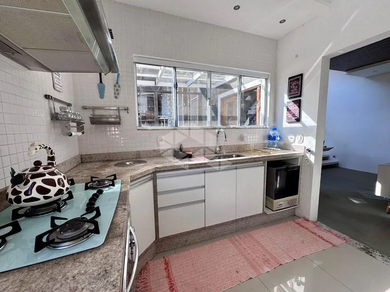 Furnished house with 3 bedrooms and 4 bathrooms — photo 2
