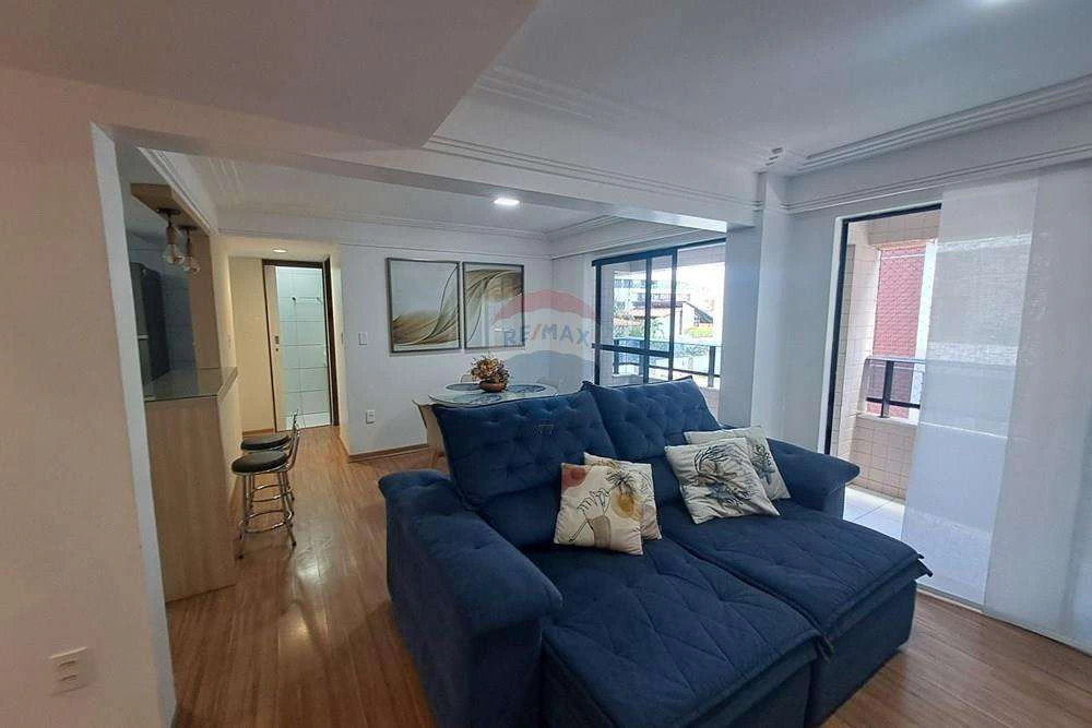 Apartment with 3 en-suite bedrooms and a balcony — photo 4