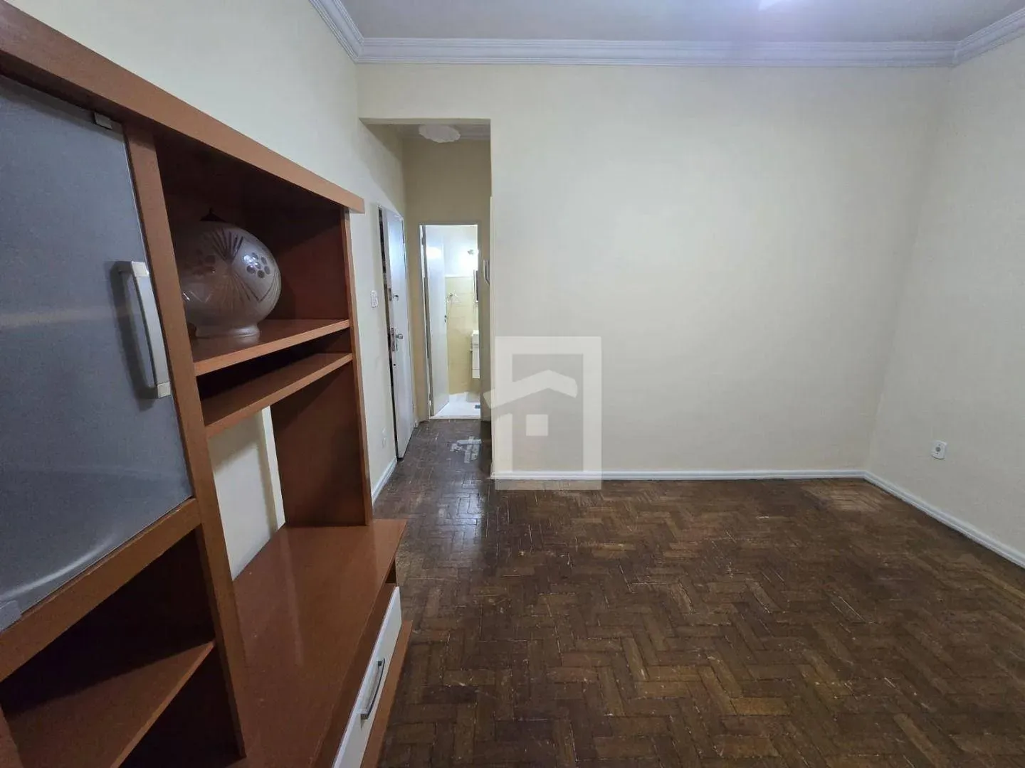 1-bedroom apartment with 24-hour concierge and 32 m² — photo 8