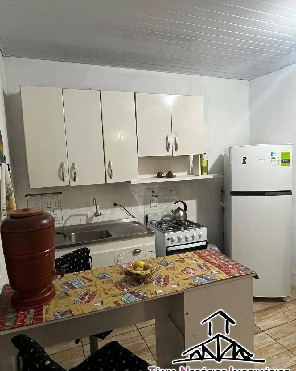 One-bedroom apartment with a washing machine — photo 18
