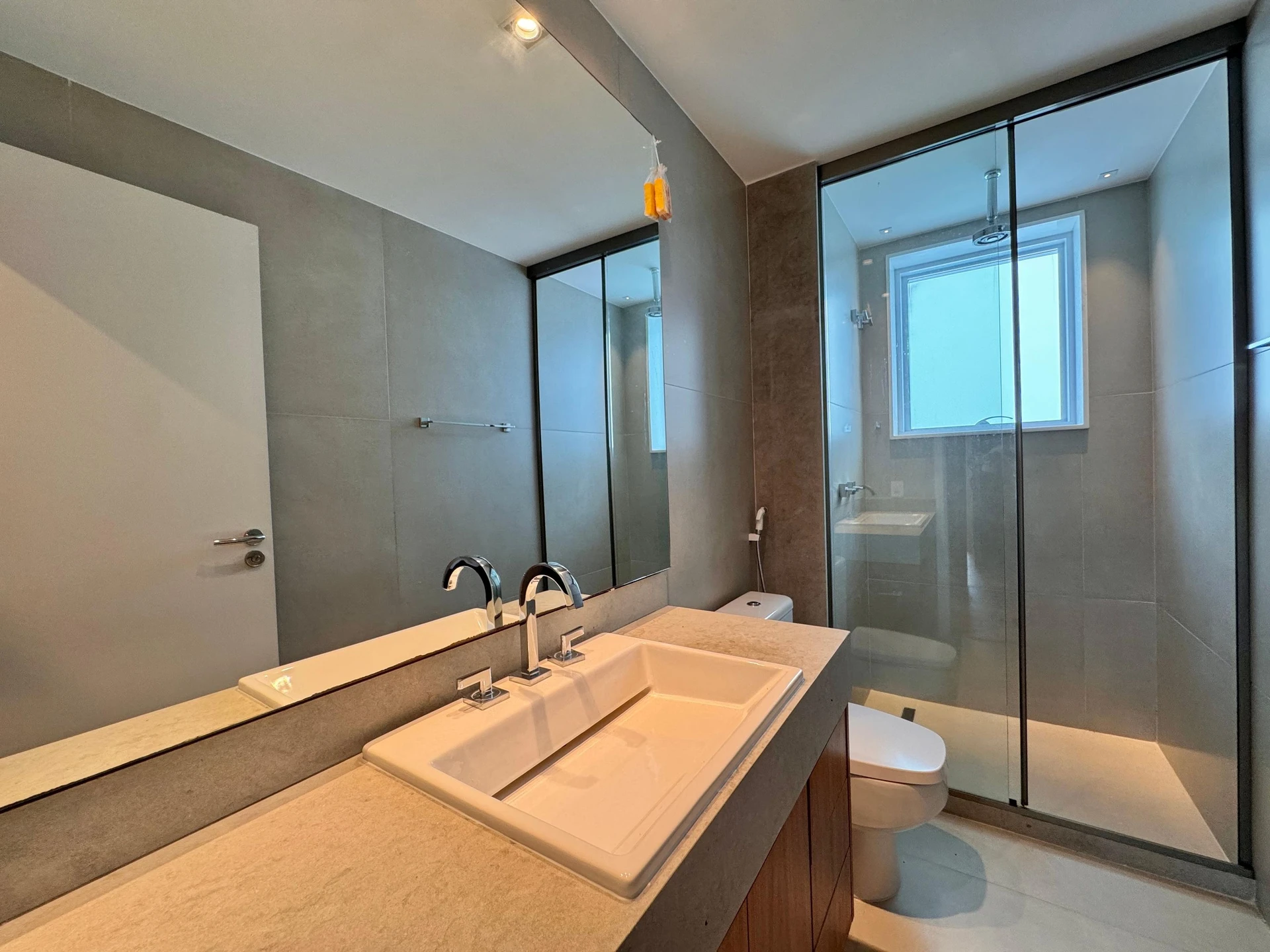 Apartamento mobiliado com 3 suítes e 4 vagas — photo 44