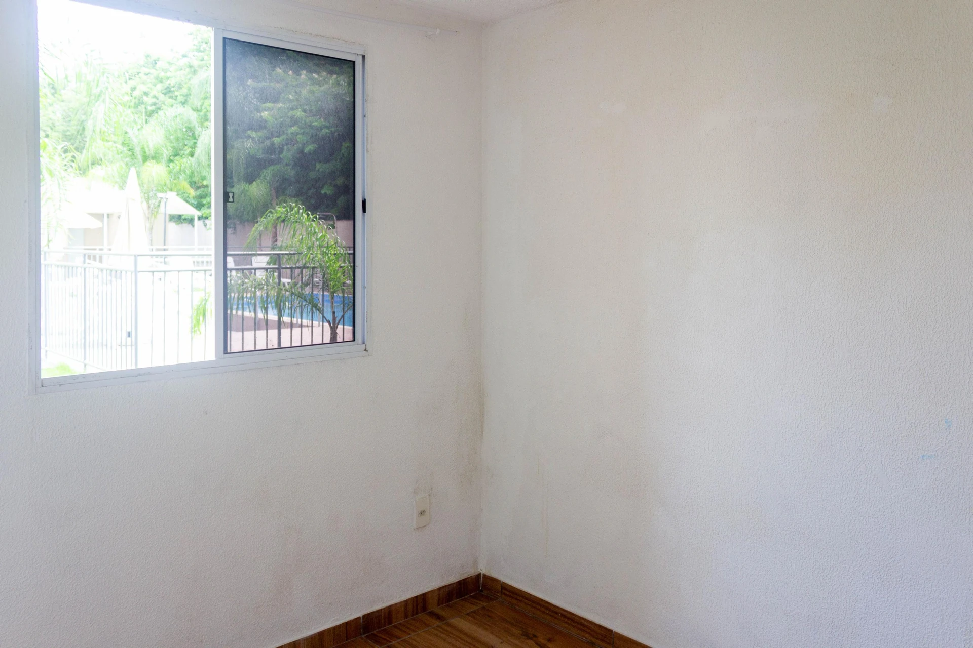 2-bedroom apartment in a building with a gym — photo 35