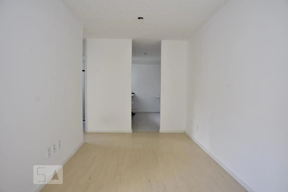 Wood or laminate floors in a 2-bedroom apartment, 45 m² — photo 17