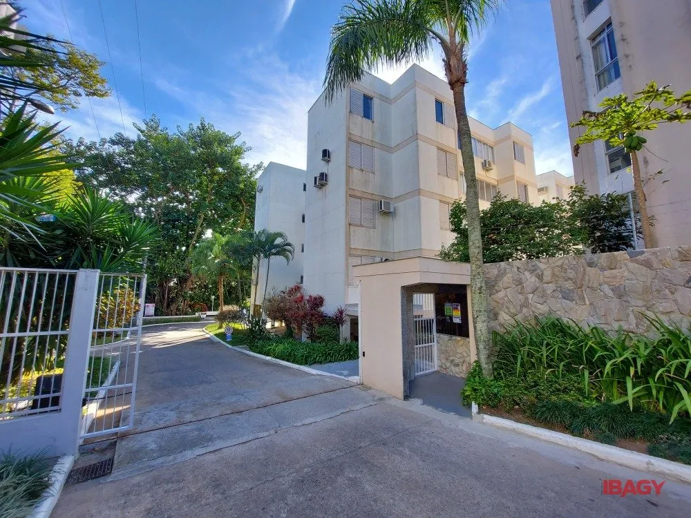 Apartment, 60 m², with a water view — photo 39