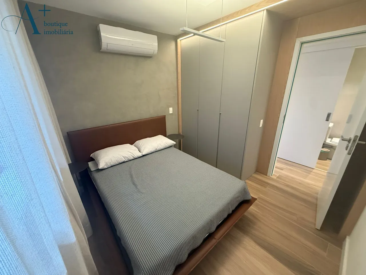 Furnished apartment with open-plan kitchen and 2 bedrooms — photo 6