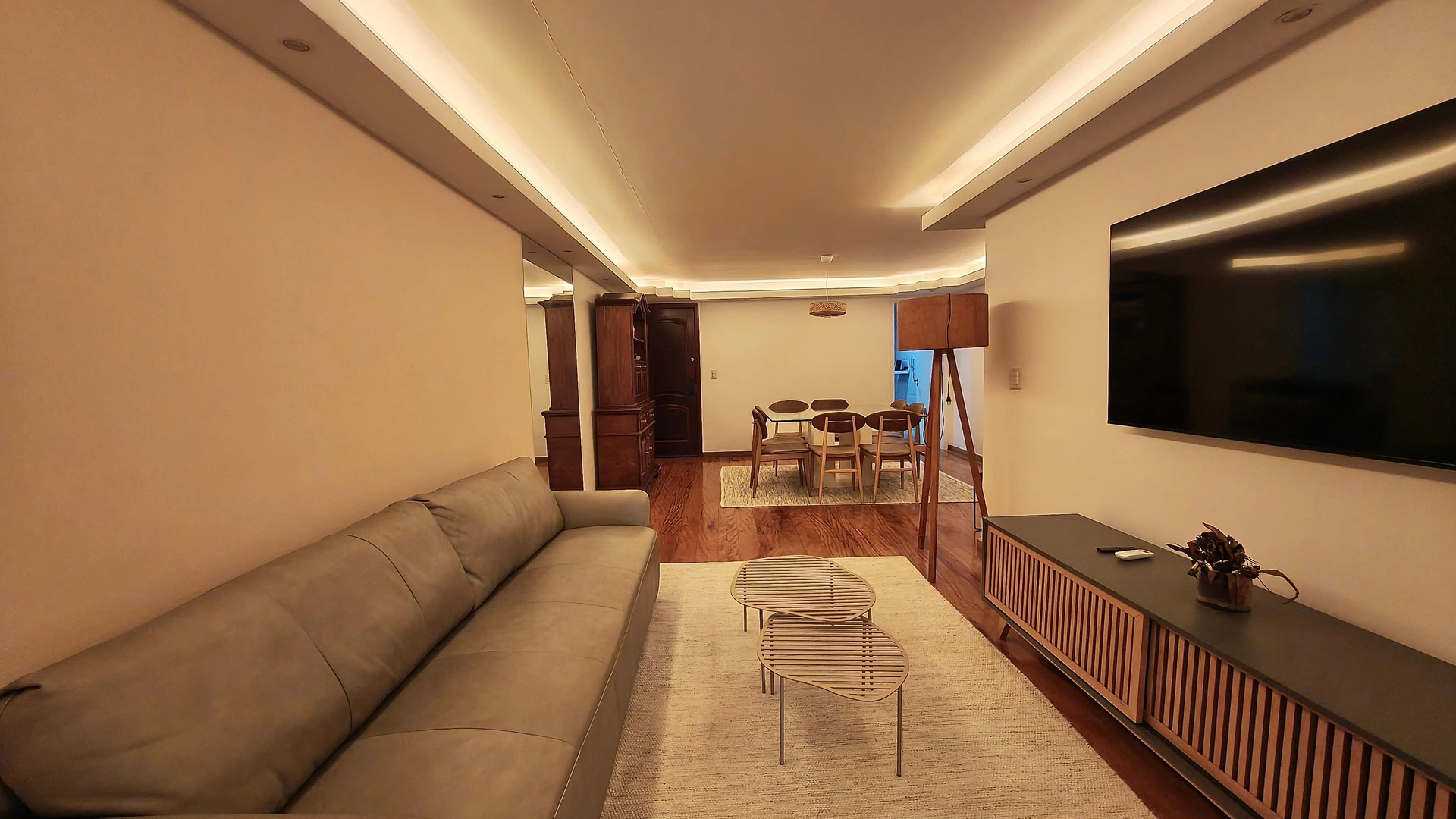 Washing machine in a 4-bedroom apartment, 205 m² — photo 19
