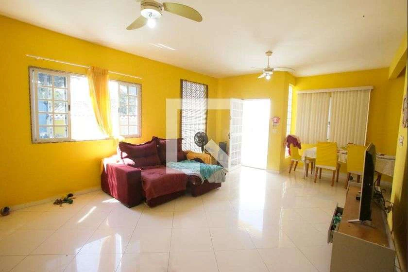 Furnished house with 3 bedrooms and a gas stove kitchen — photo 5