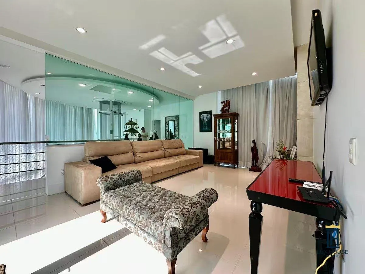 6-bedroom house with a bathtub in Florianópolis — photo 40