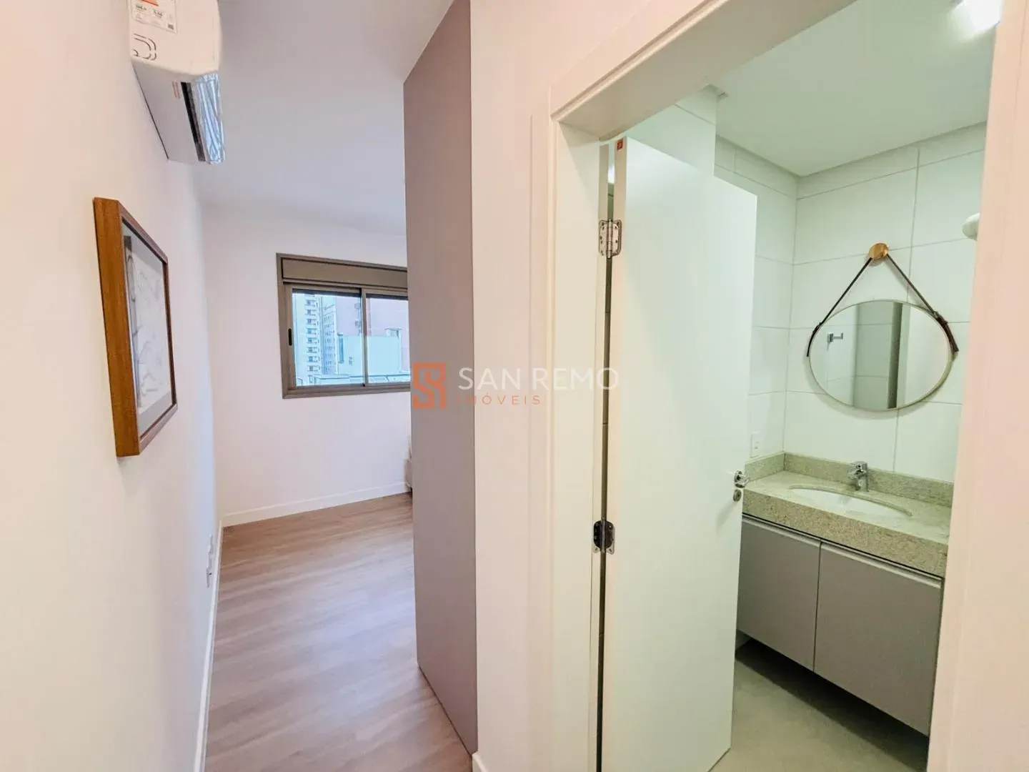 Furnished apartment, 100 m², with floor-to-ceiling windows — photo 33