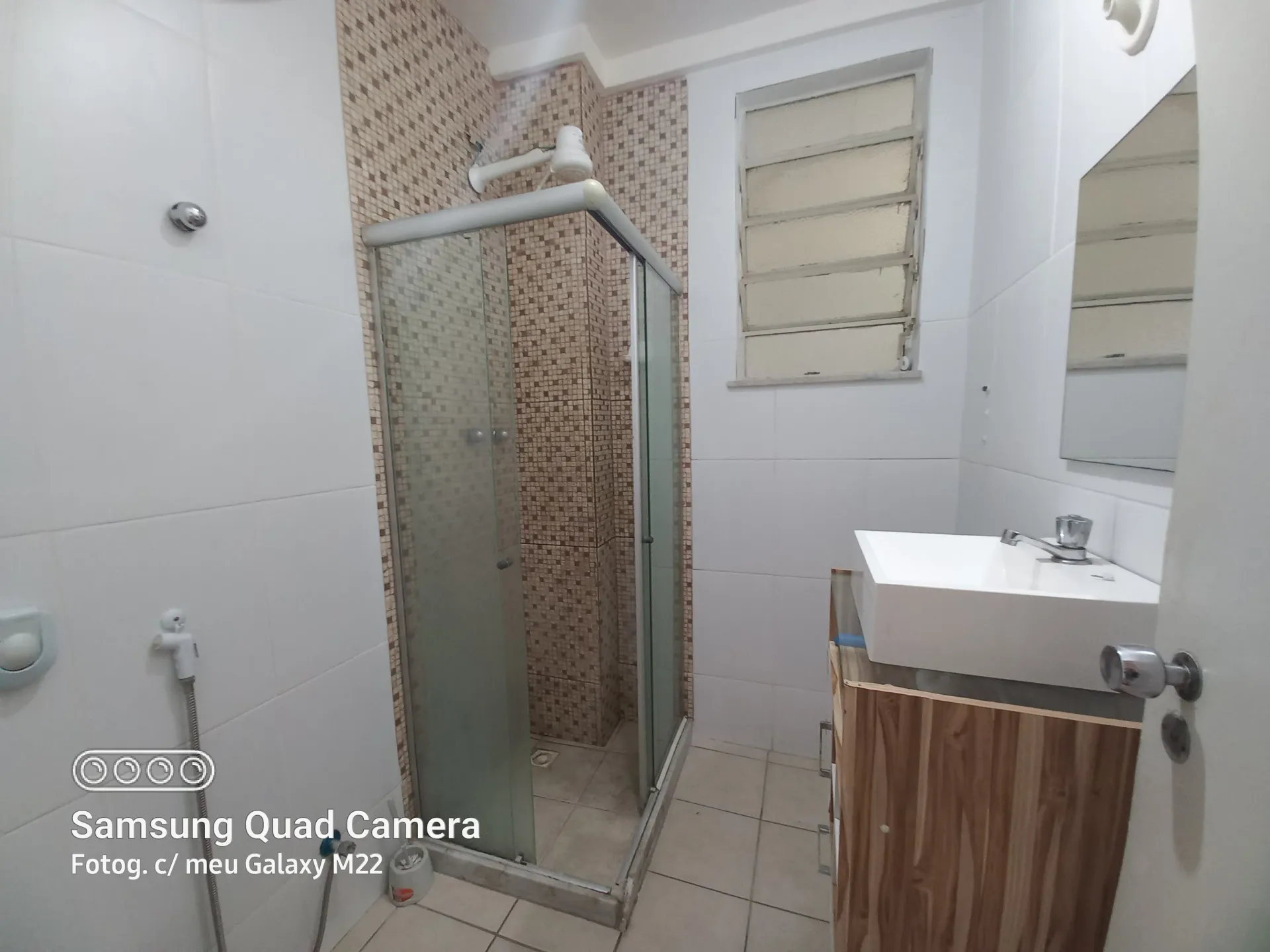 Apartment on the 1st floor with wood or laminate floors — photo 4