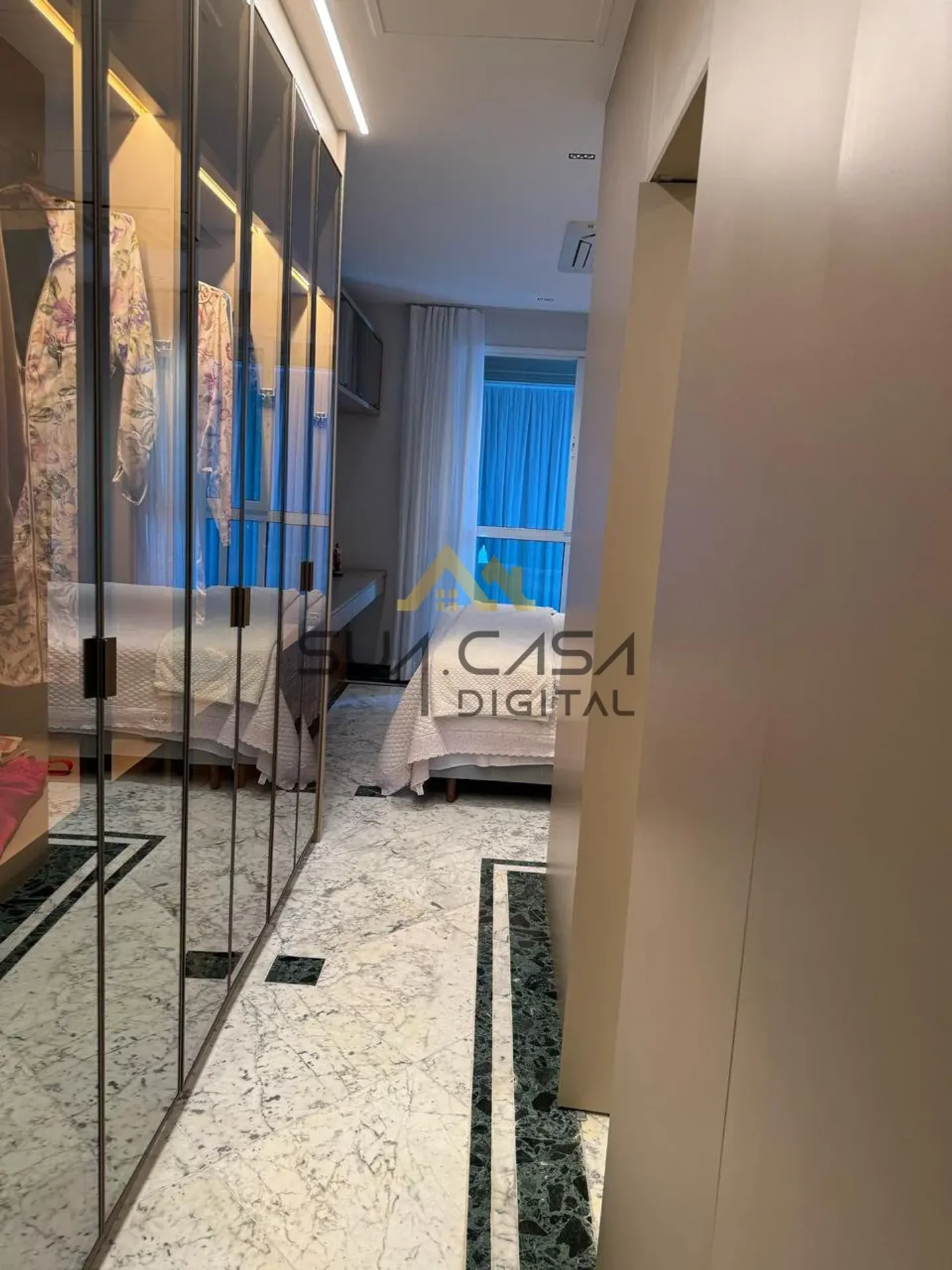 4-bedroom apartment with a water view — photo 29