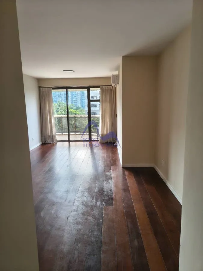 Apartment, 105 m², with a walk-in closet