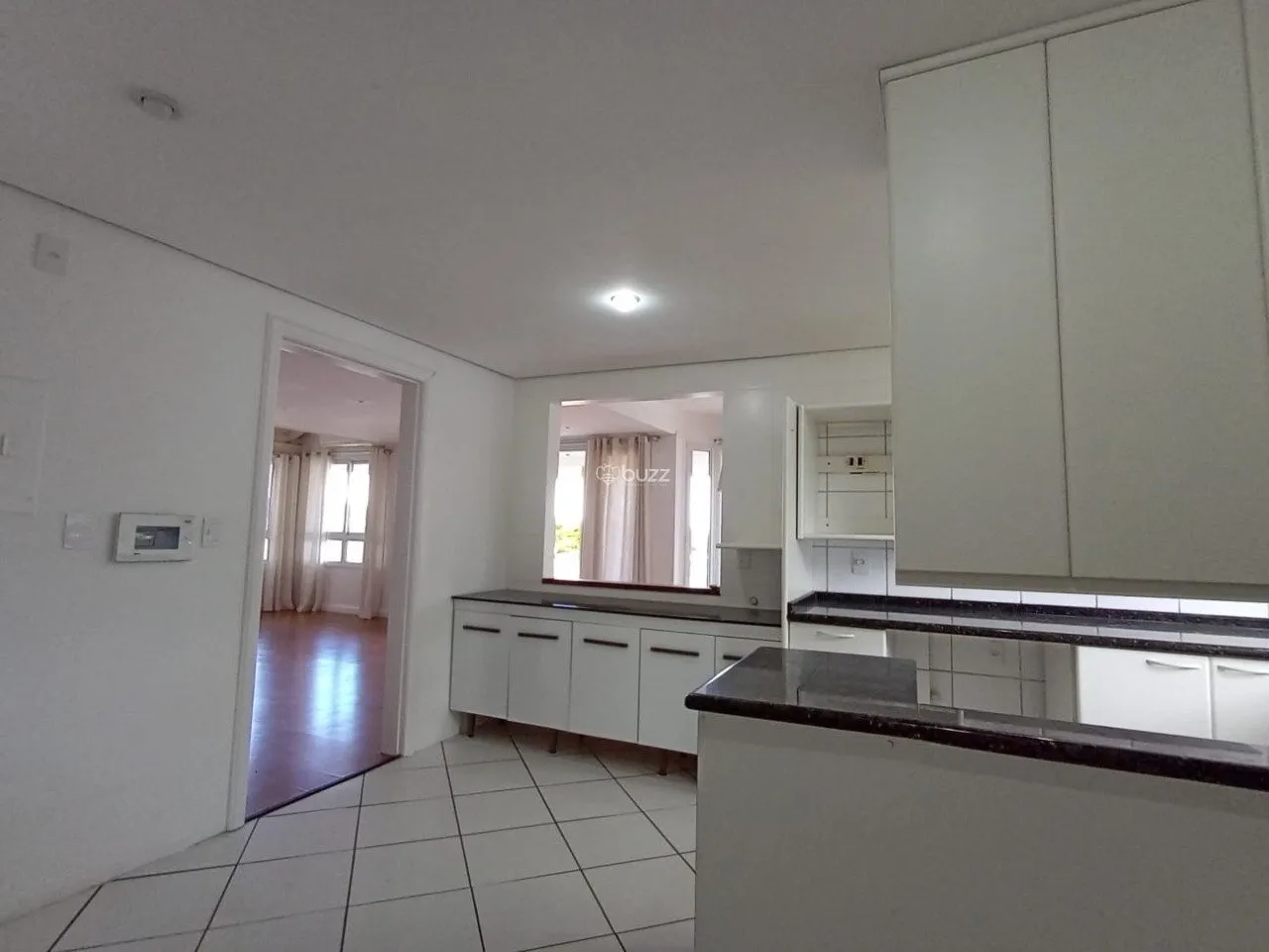 House with 4 en-suite rooms and 6 bathrooms, 301 m² — photo 33