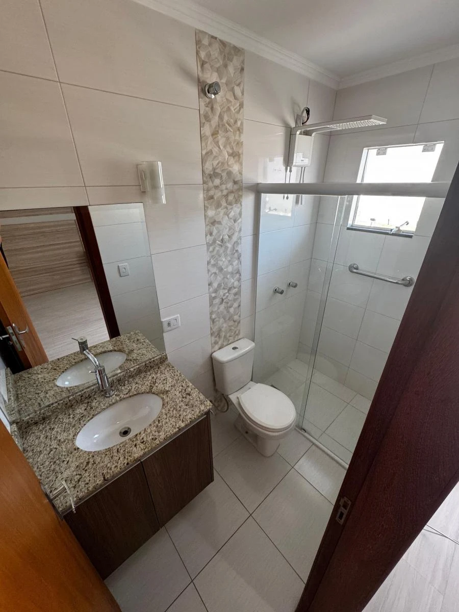 Casa de 3 quartos com varanda envidraçada — photo 31