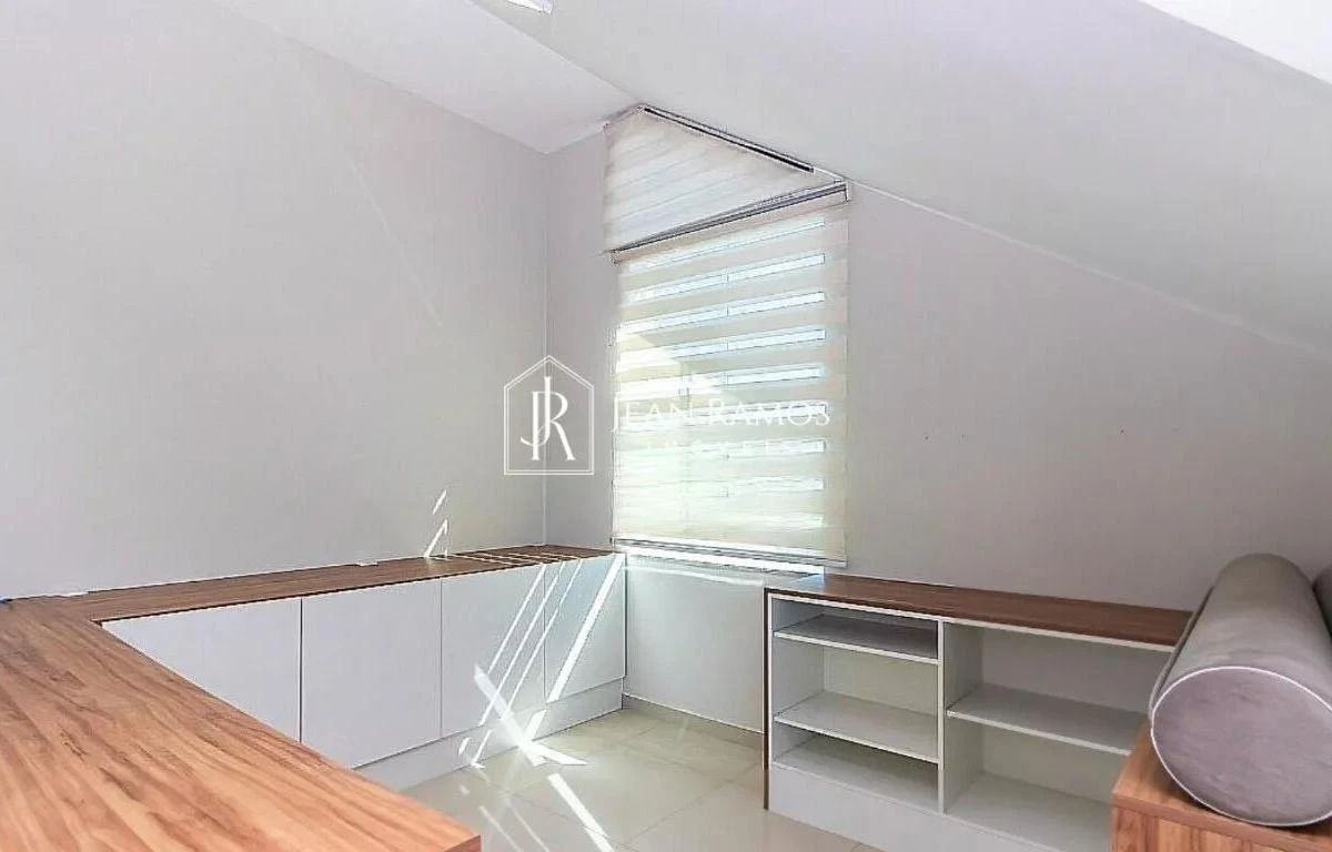Bathtub in a 3-bedroom house, 115 m² — photo 26