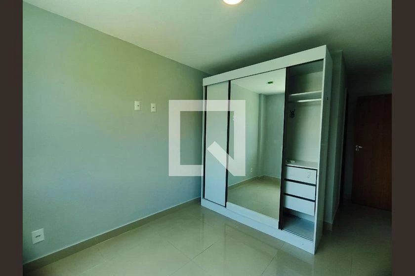 Rental apartment with 4 en-suite bedrooms and 350 m² — photo 12