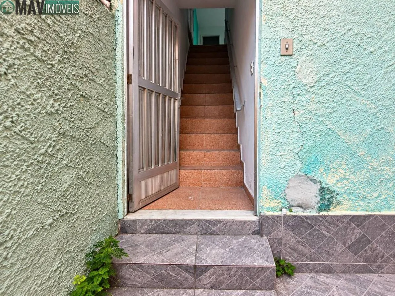 Washing machine in a one-bedroom apartment, 35 m² — photo 7