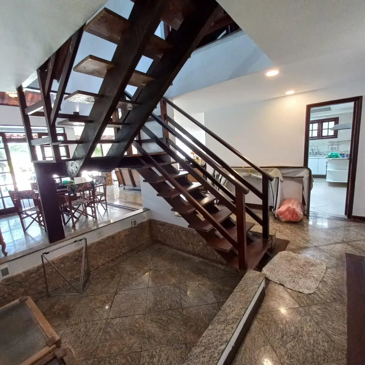 Casa en alquiler con 4 dormitorios y 5 baños — photo 7
