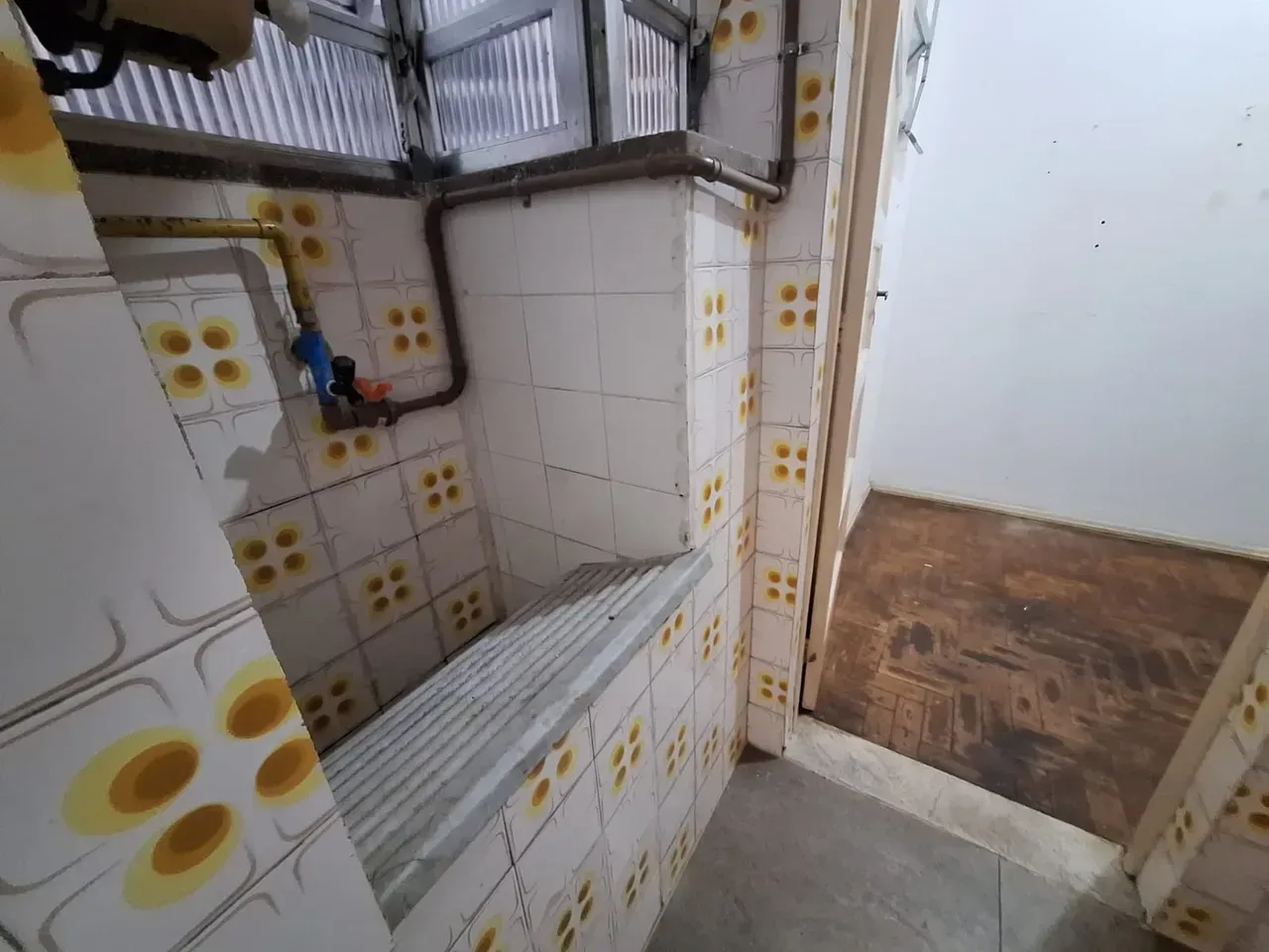 Apartment with 3 bedrooms and 3 bathrooms and separate kitchen — photo 18