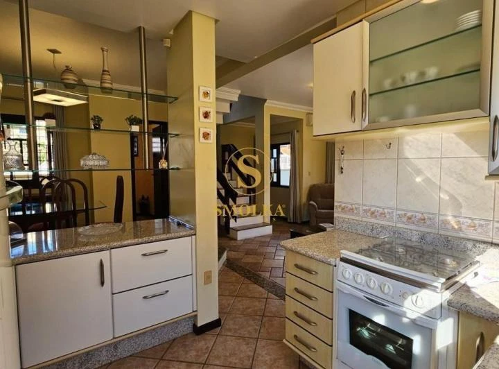 Casa amplia de 456 m² con 3 dormitorios y 2 baños — photo 2