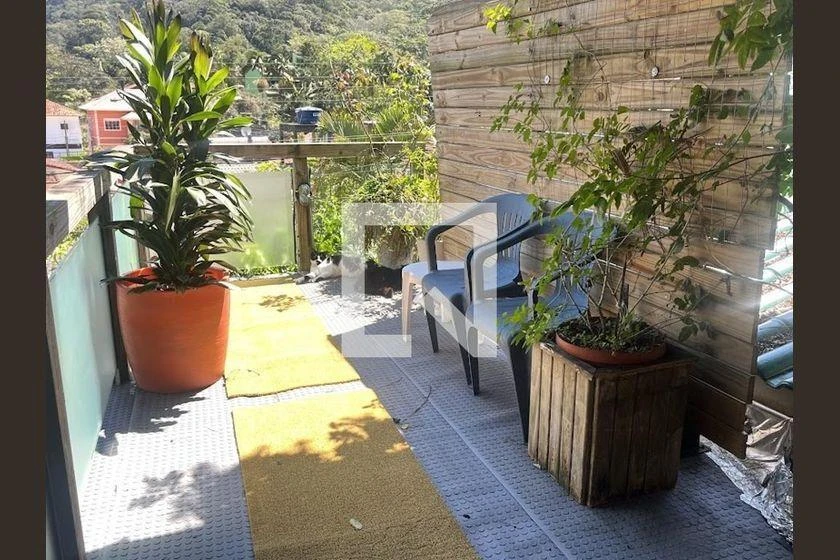 Furnished house, 322 m², with a grill on the balcony — photo 17