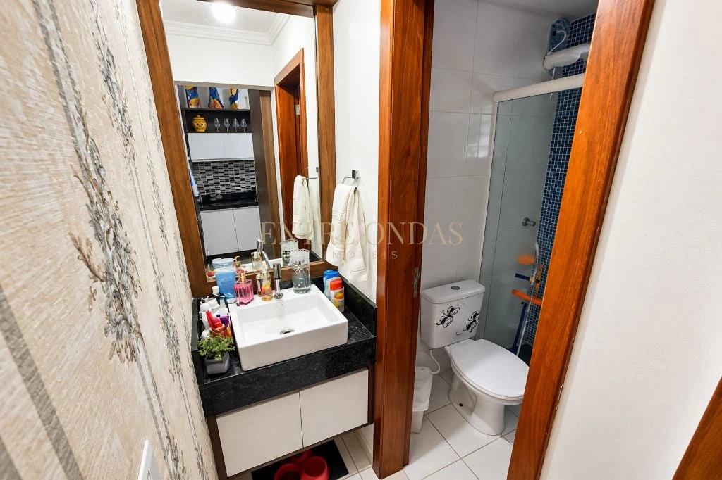 2-bedroom house with a home office — photo 13