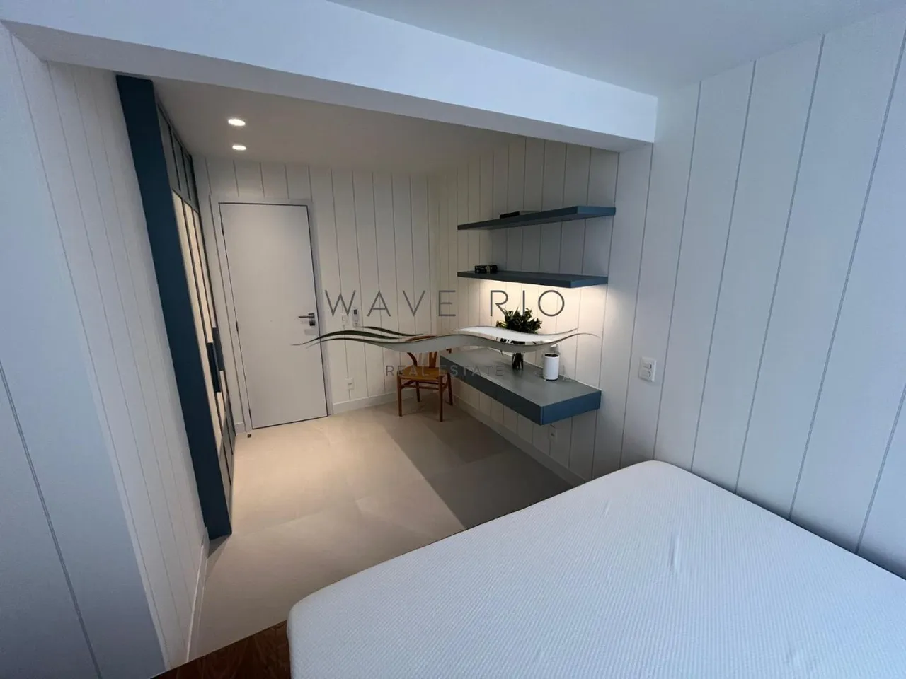 Furnished apartment with 3 bedrooms and 1 parking spot — photo 14
