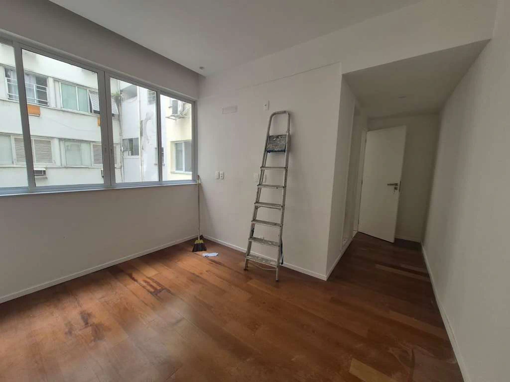 Apartment with open-plan kitchen, 2 ensuites and 5 baths — photo 13
