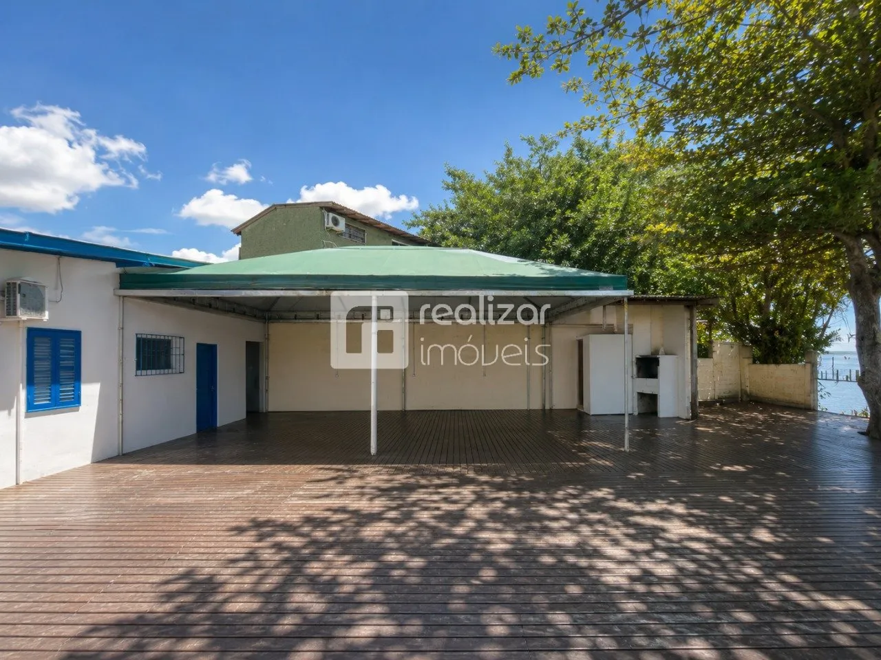 Casa para locação com 3 dormitórios e jardim privativo