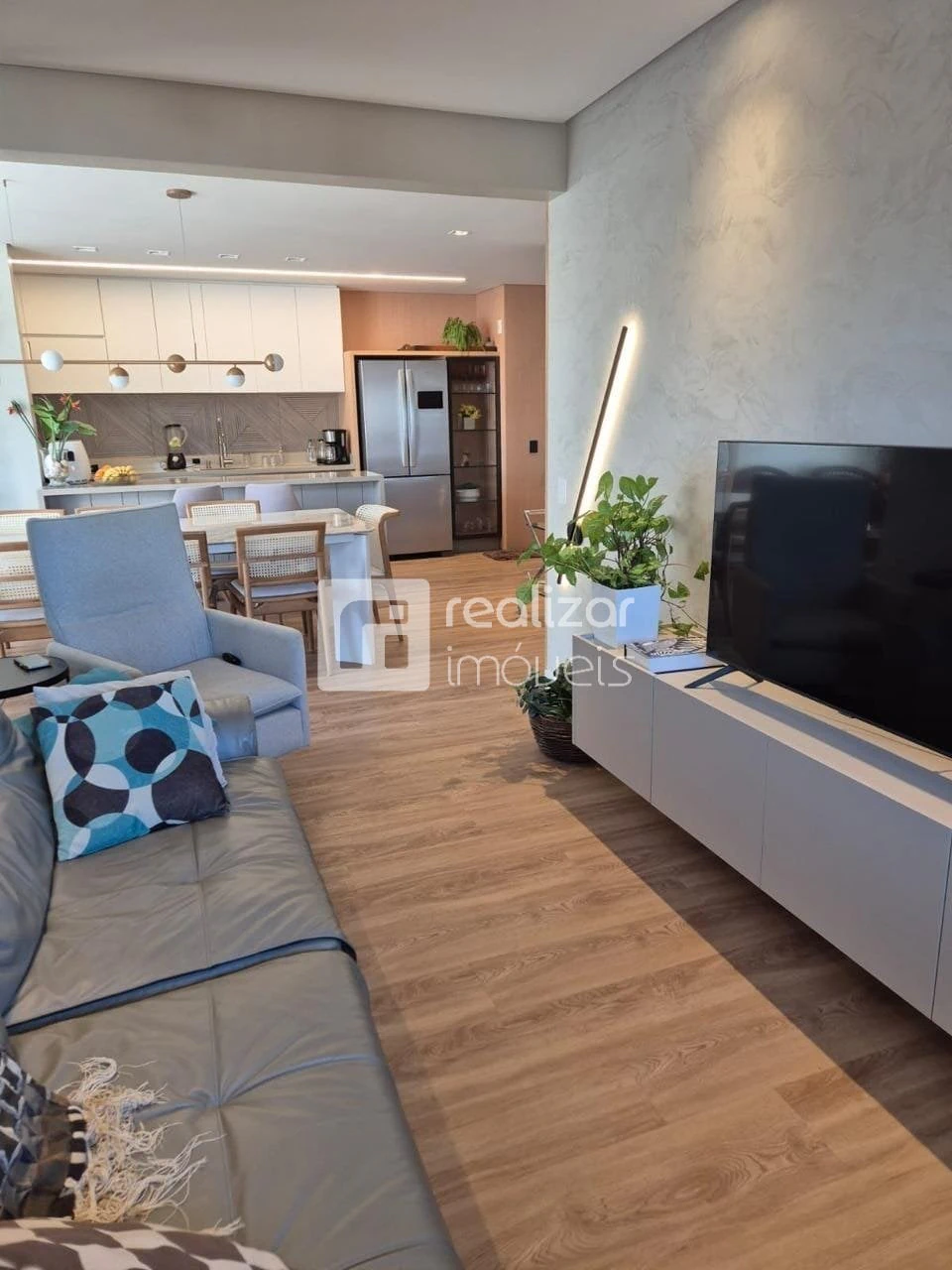 Private pool in a 4-bedroom apartment, 168 m²