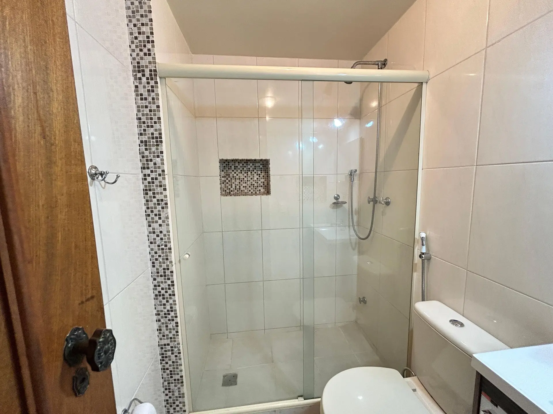 Apartamento com 3 quartos e suíte em bom estado — photo 13
