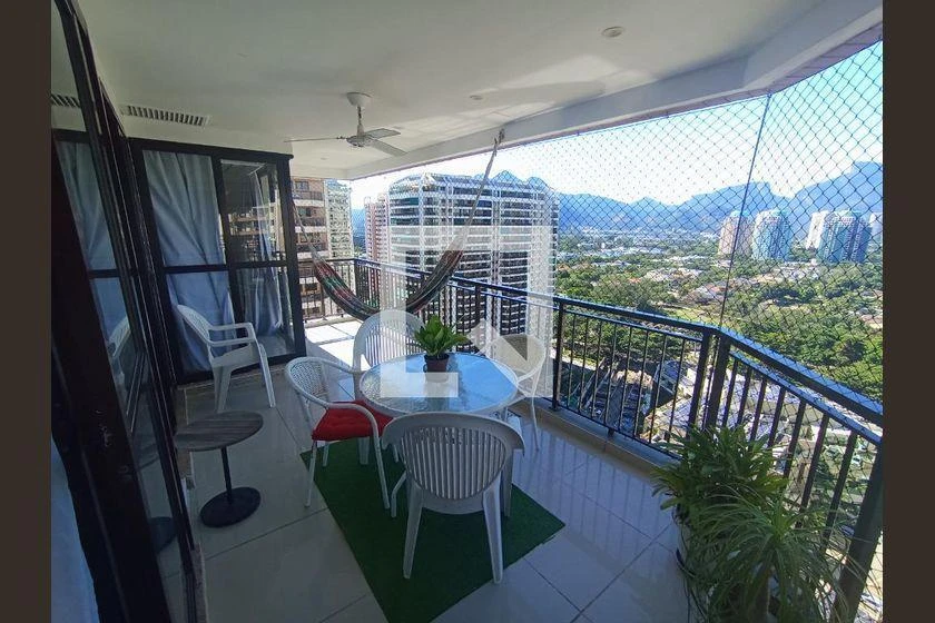 Furnished 70 m² apartment with 1 en-suite bedroom — photo 3