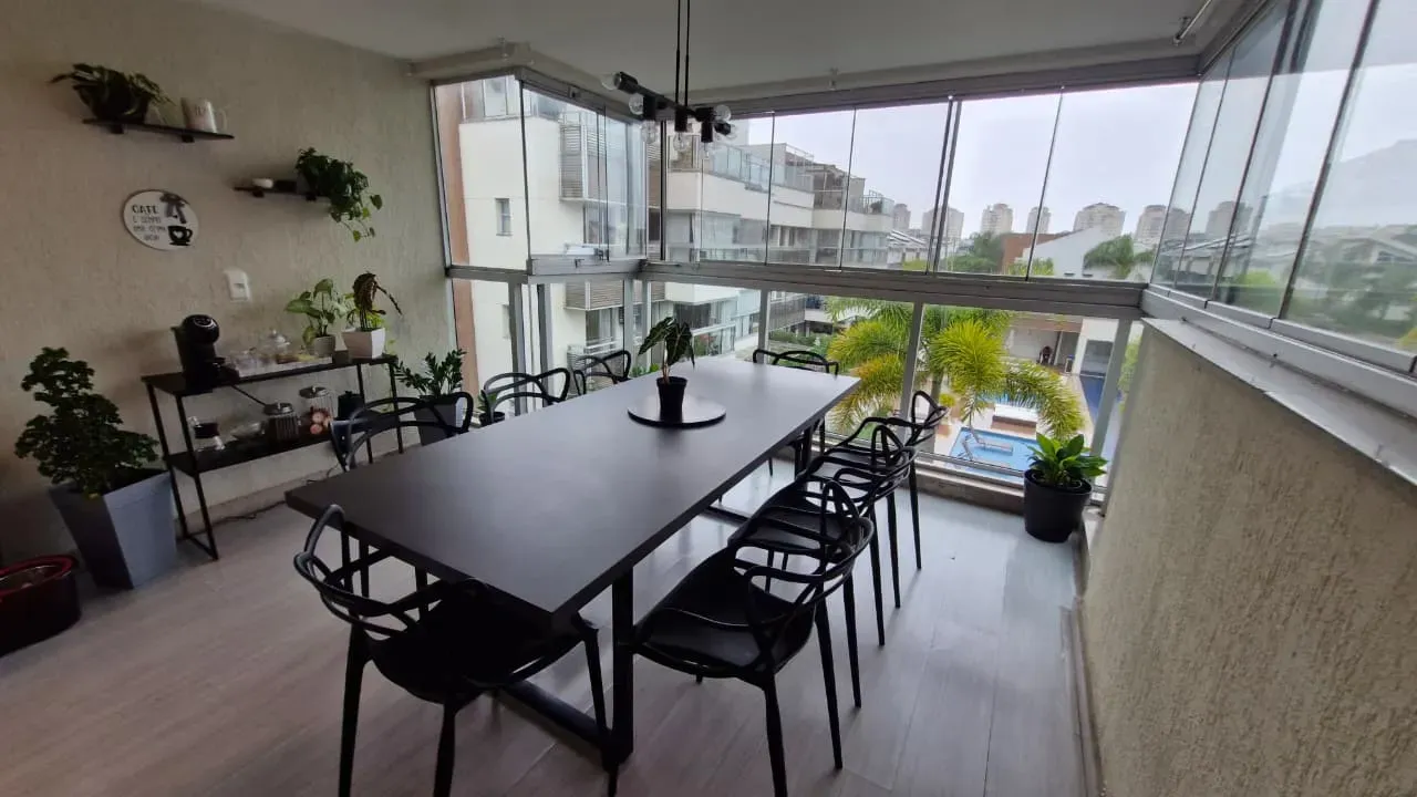 Furnished penthouse with 4 en-suite bedrooms, 186 m² — photo 19
