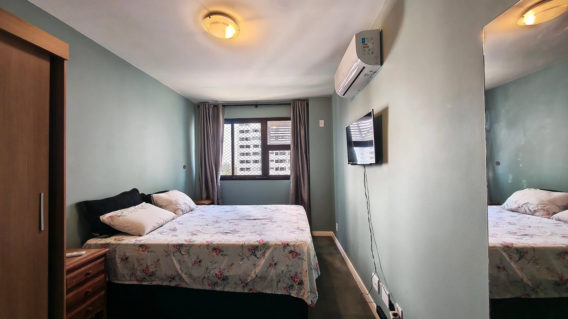 Apartamento mobiliado com 2 quartos e varanda — photo 7