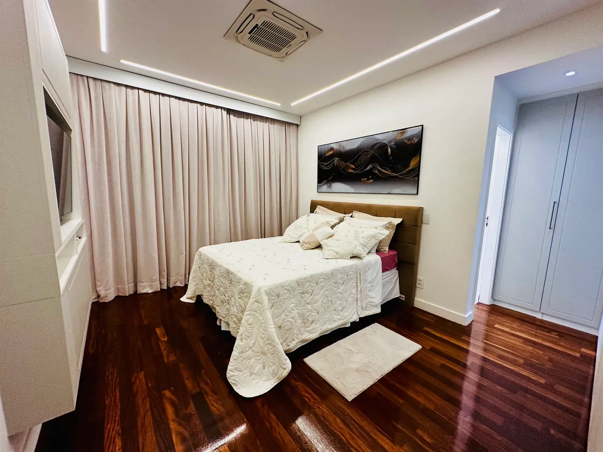Мебльована дуплекс-квартира з 4 спальнями й 600 м² — photo 22