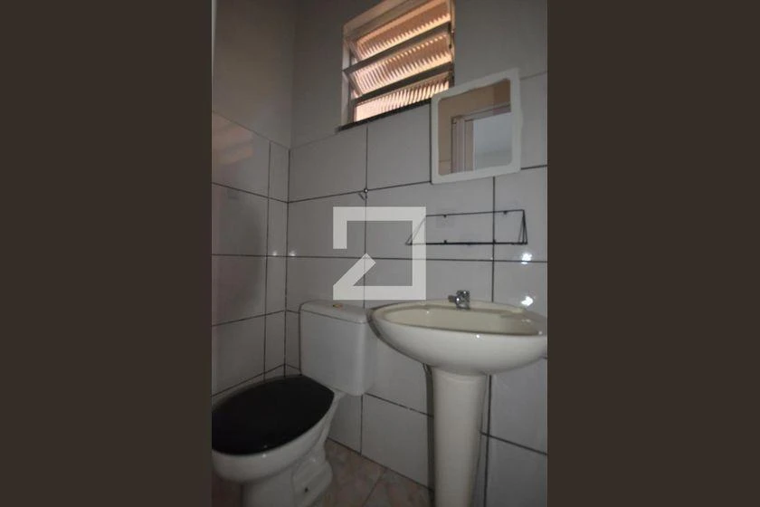 1-bedroom apartment with an electric shower — photo 4