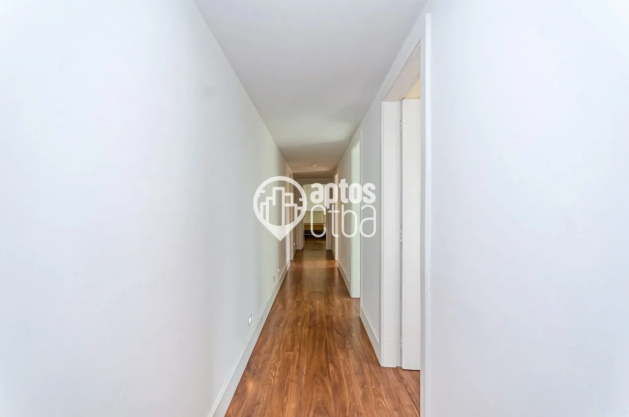 3-bedroom apartment with a home office — photo 21