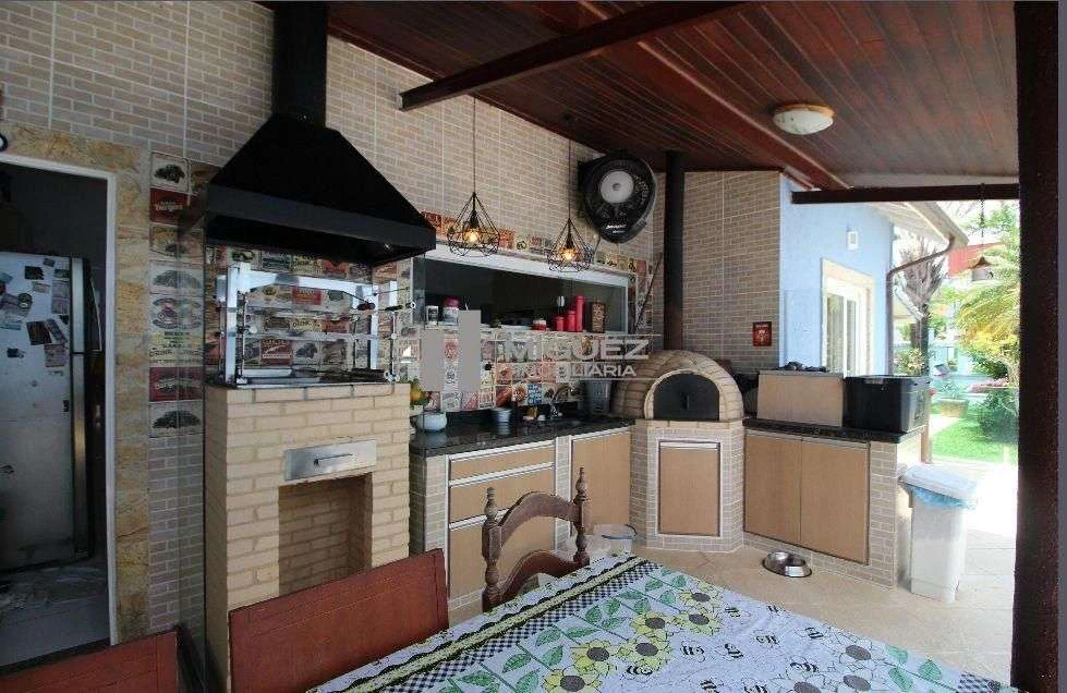 Casa mobiliada com varanda, 3 quartos e piscina — photo 29