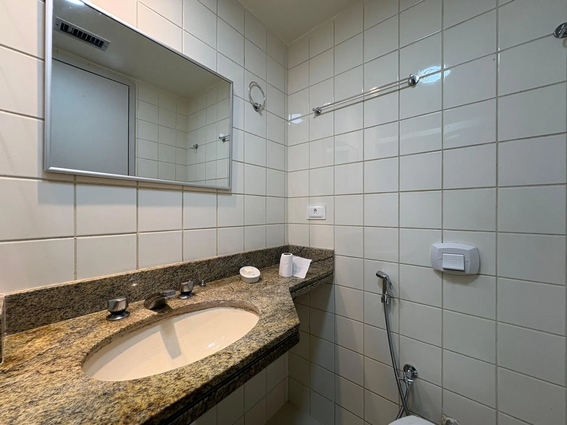 2-bedroom apartment with a glass-enclosed balcony — photo 29