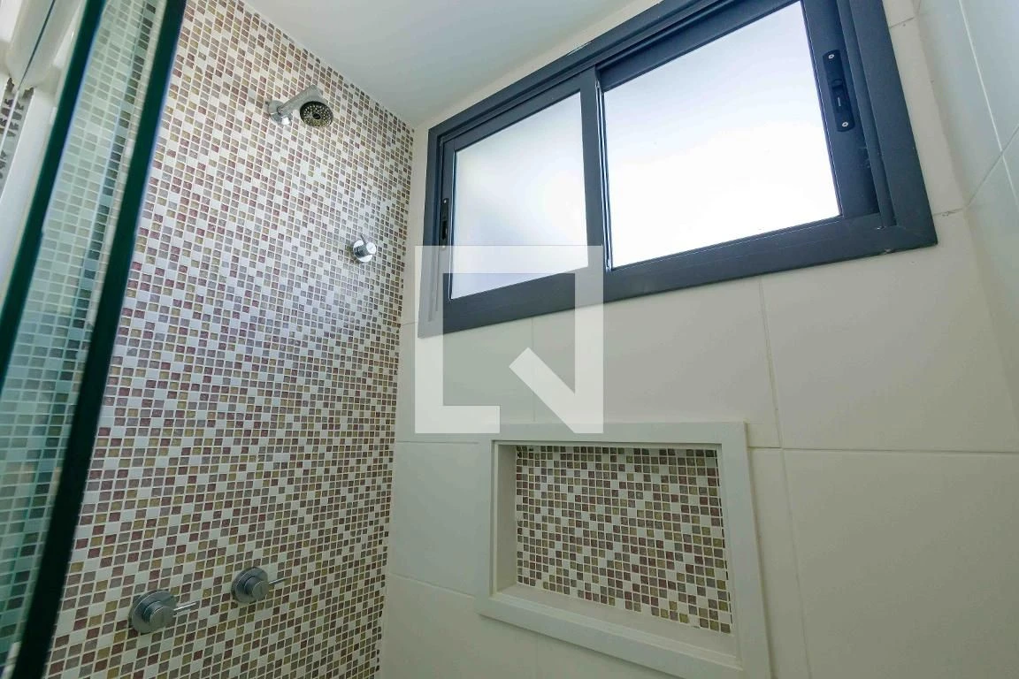 Apartamento mobiliado com 4 quartos e 4 banheiros — photo 58