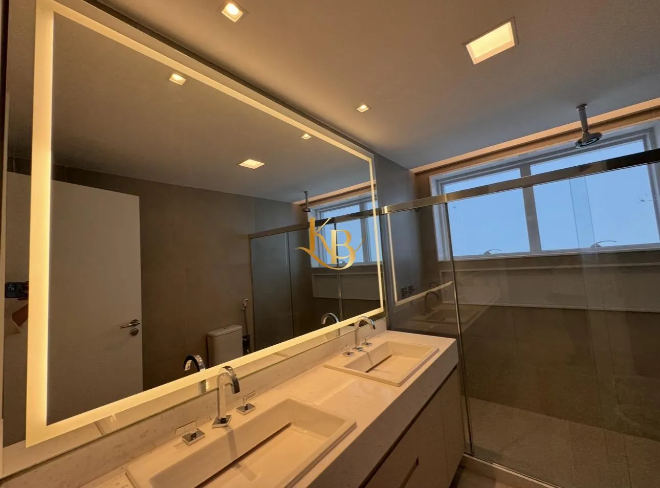 Unfurnished apartment with 4 bedrooms, 5 baths and 4 parking — photo 13