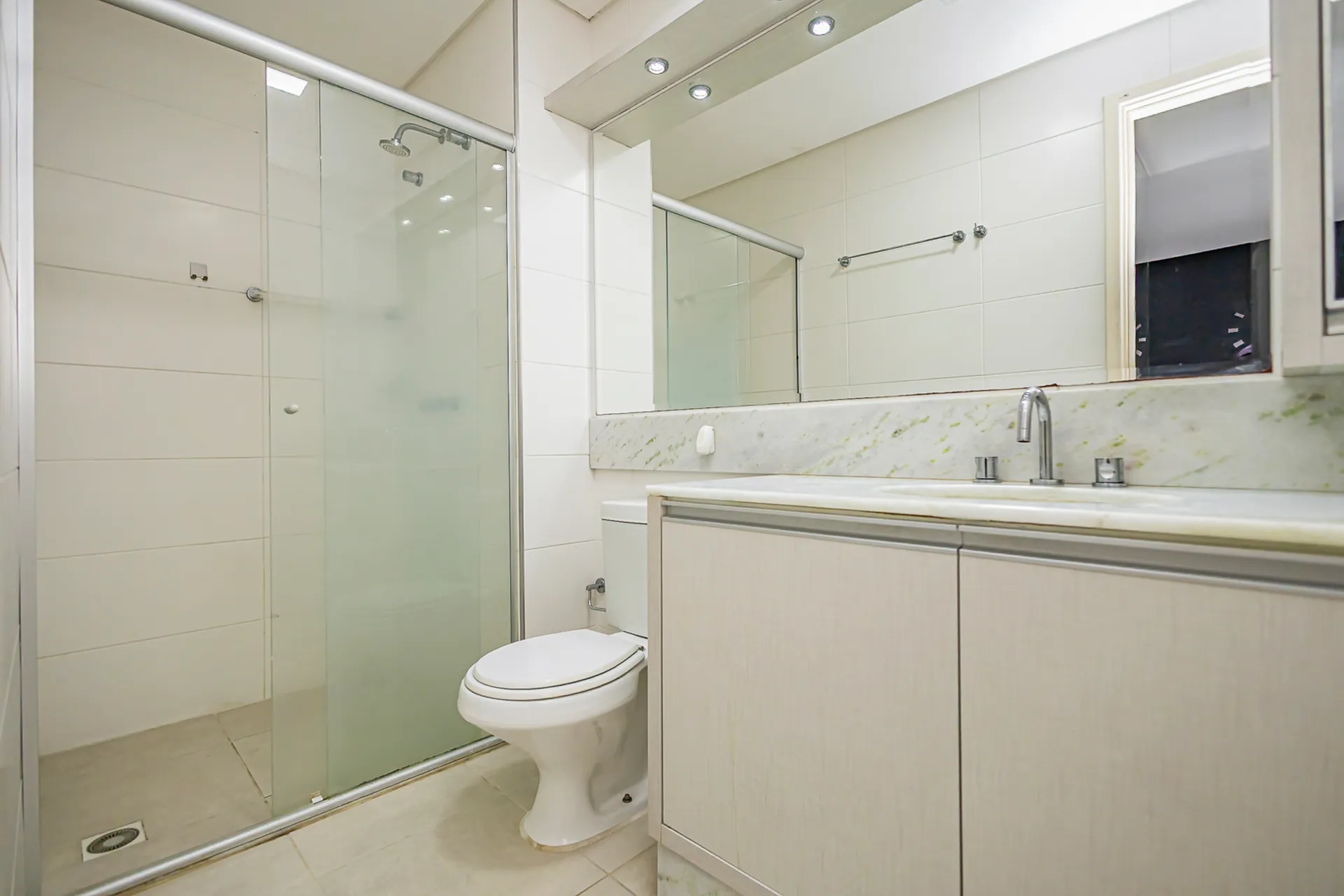 Apartamento amueblado de 46 m² con 1 dormitorio y parking — photo 17